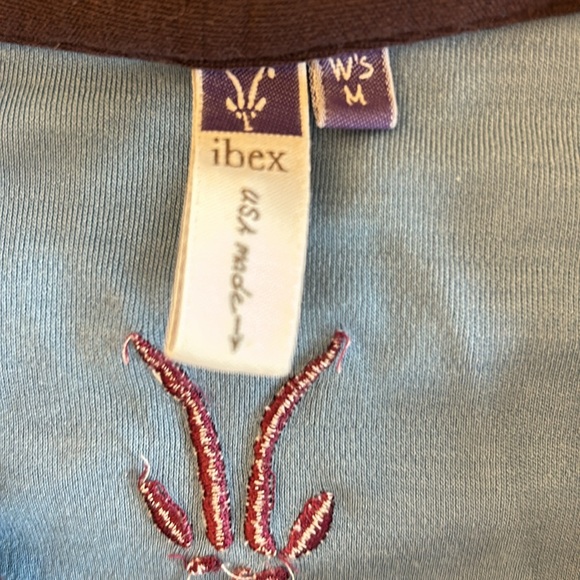 Ibex Merino Wool half zip top size medium - Picture 6 of 7